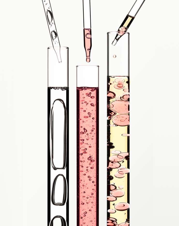 Imagen cientifica que representa los ingredientes utilizados en los productos Kerastase.